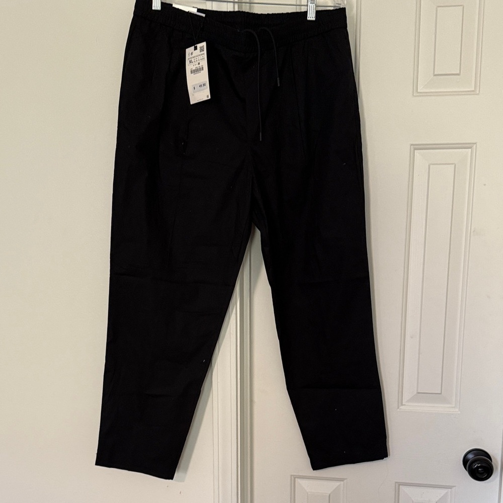 Zara Men's Black Joggers
